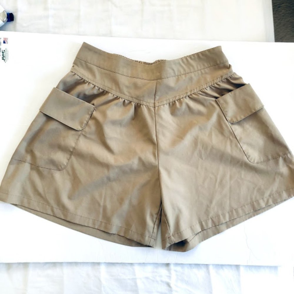 Khaki soft skort shorts with wide legs L NWOT